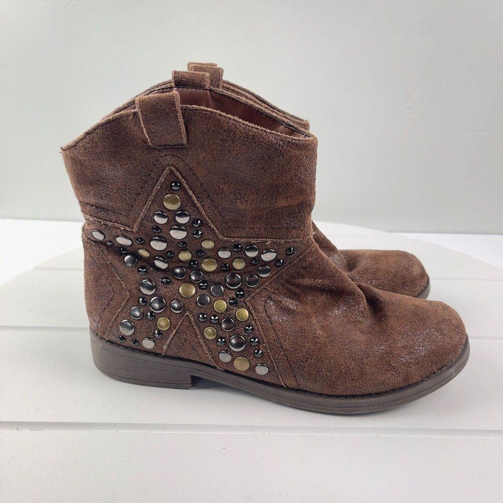 Big Buddha Womens Size 6.5 M Brown Studded Faux Suede Boots